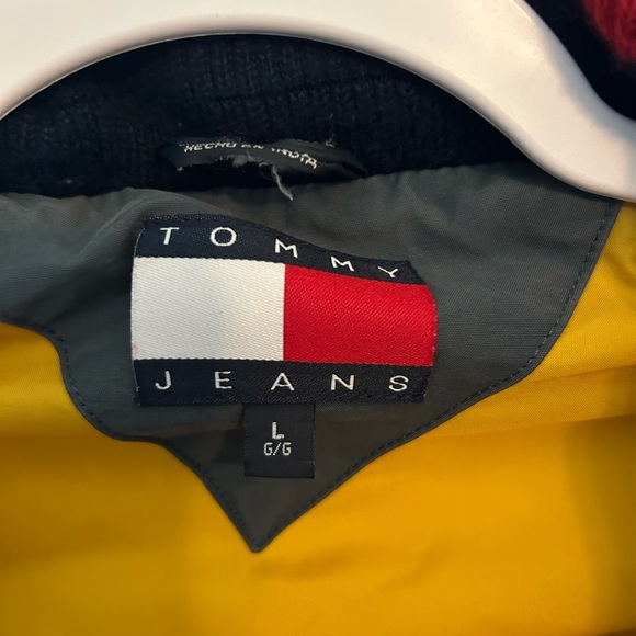 Vintage Tommy Jeans Winter Jacket - Picture 2 of 3
